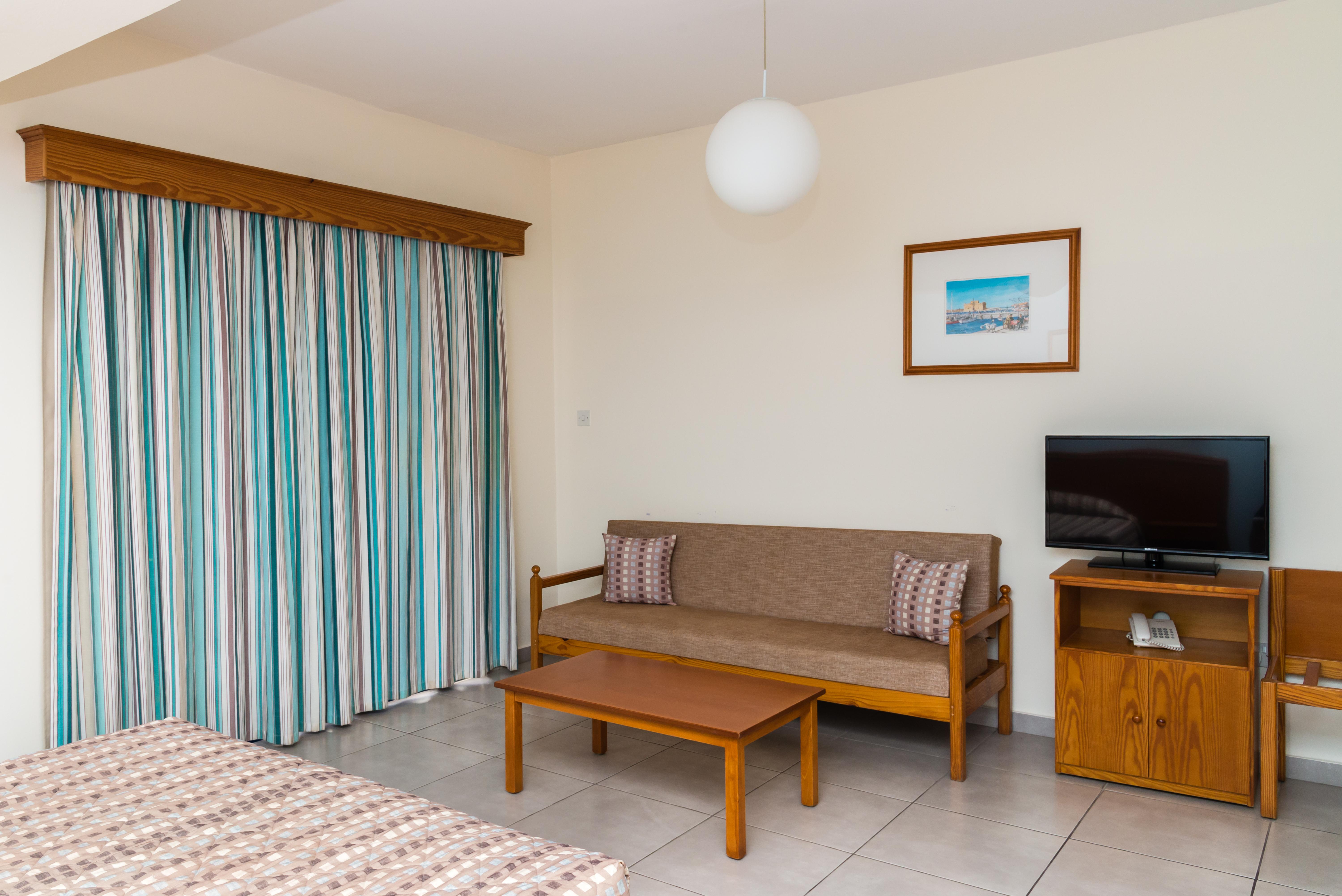 Kefalos Damon Hotel Apartments Paphos Eksteriør bilde
