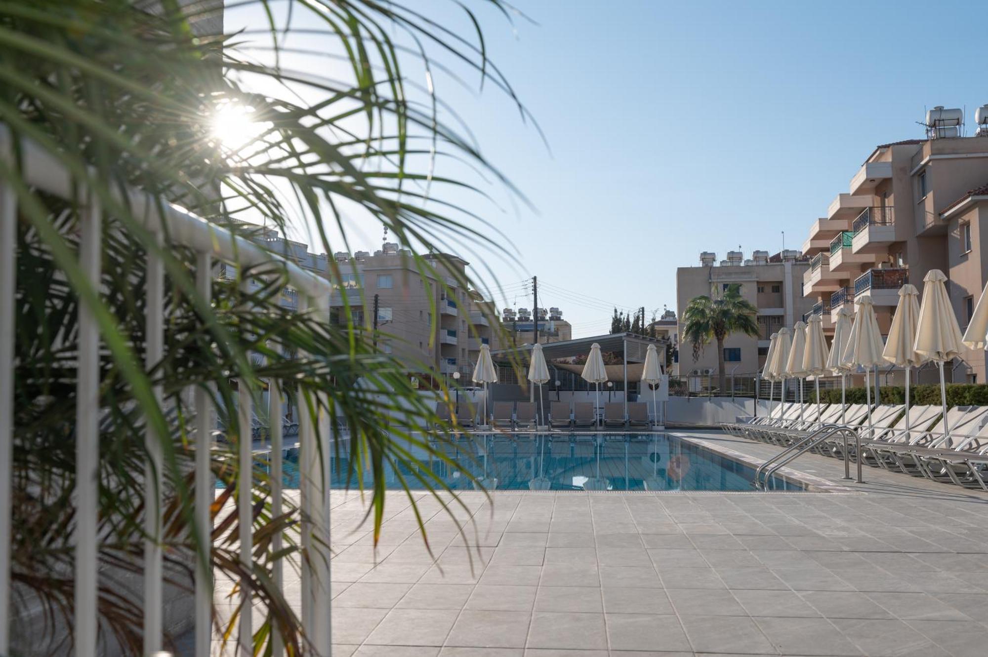Kefalos Damon Hotel Apartments Paphos Eksteriør bilde