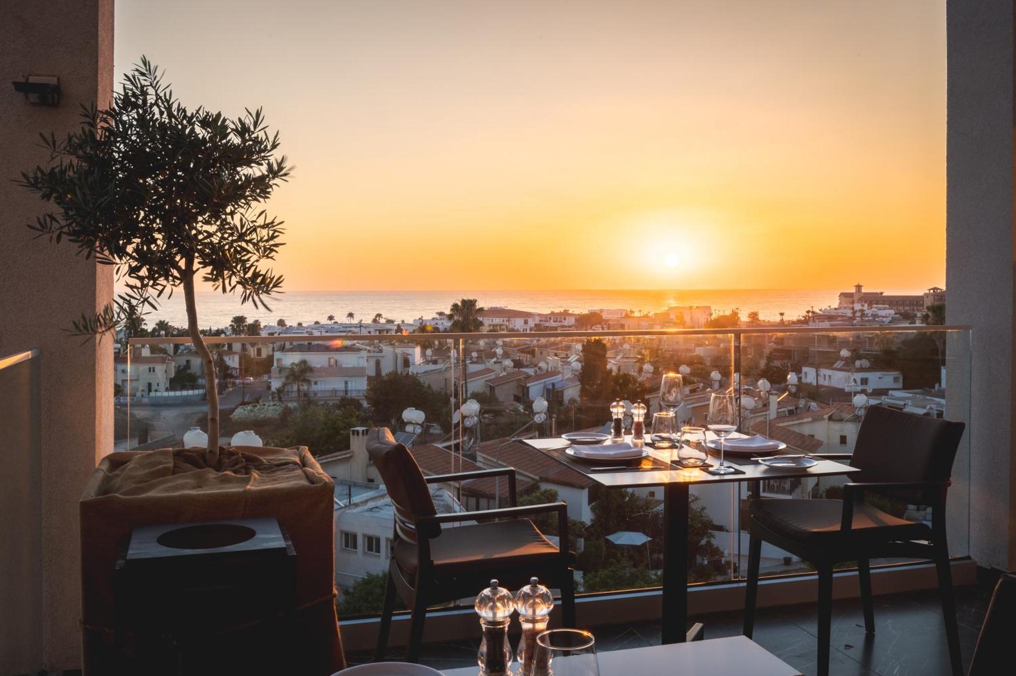 Kefalos Damon Hotel Apartments Paphos Eksteriør bilde