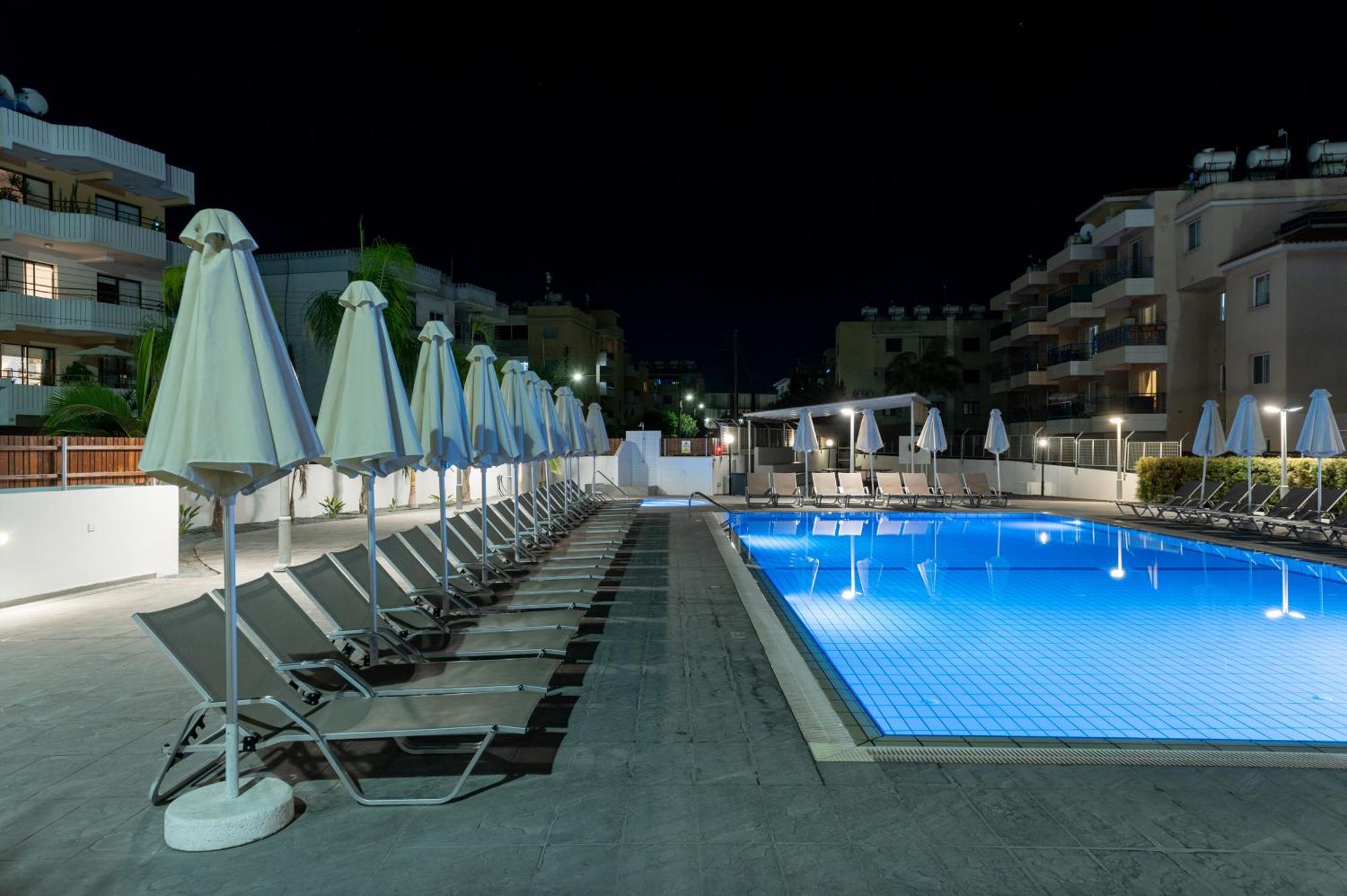 Kefalos Damon Hotel Apartments Paphos Eksteriør bilde