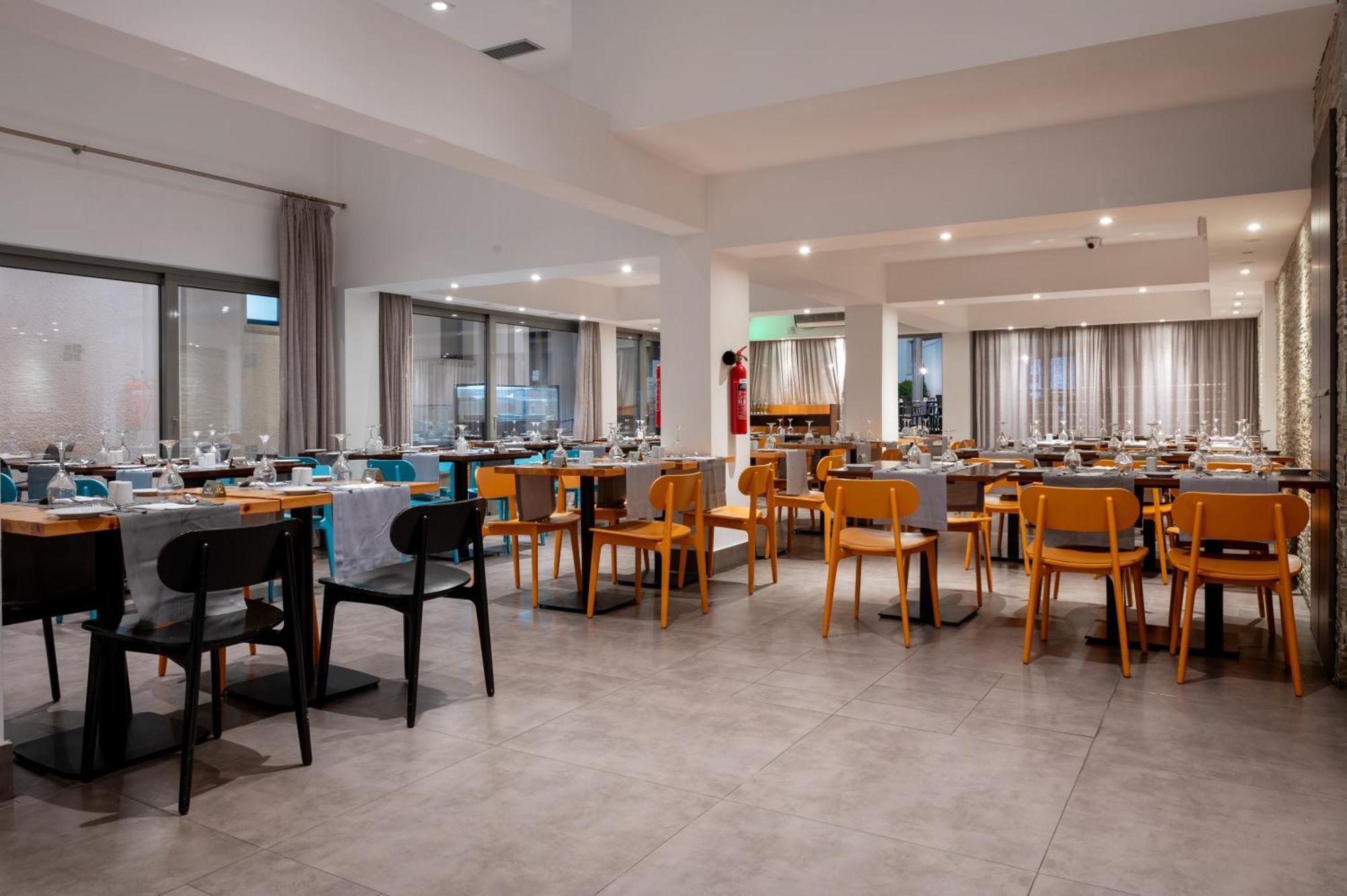 Kefalos Damon Hotel Apartments Paphos Eksteriør bilde